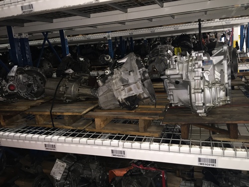 2013 NISSAN TITAN RG TG LT A.T.; 4X2 COLUMN SHIFT W/O BIG TOW PACKAGE