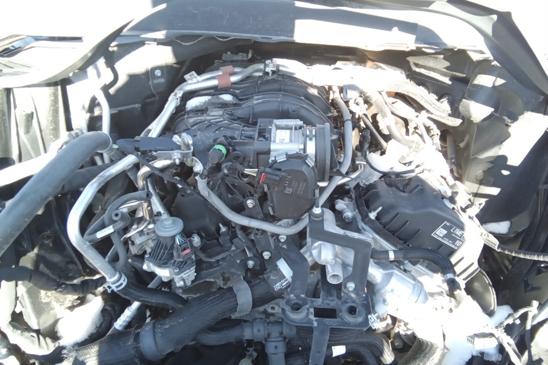 3.3 AUTO AWD 3.3L VIN B (8TH DIGIT) UTS