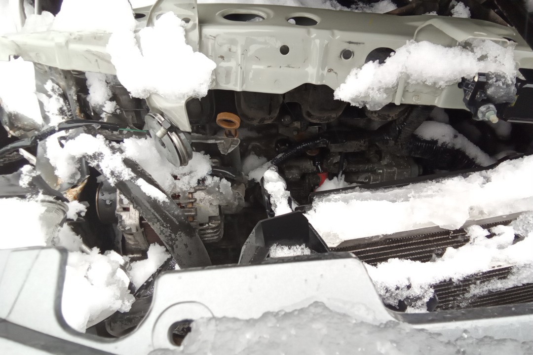 1.6 AUTO FWD (1.6L VIN C 4TH DIGIT HR16DE) HATCHBACK (NOTE) UTS