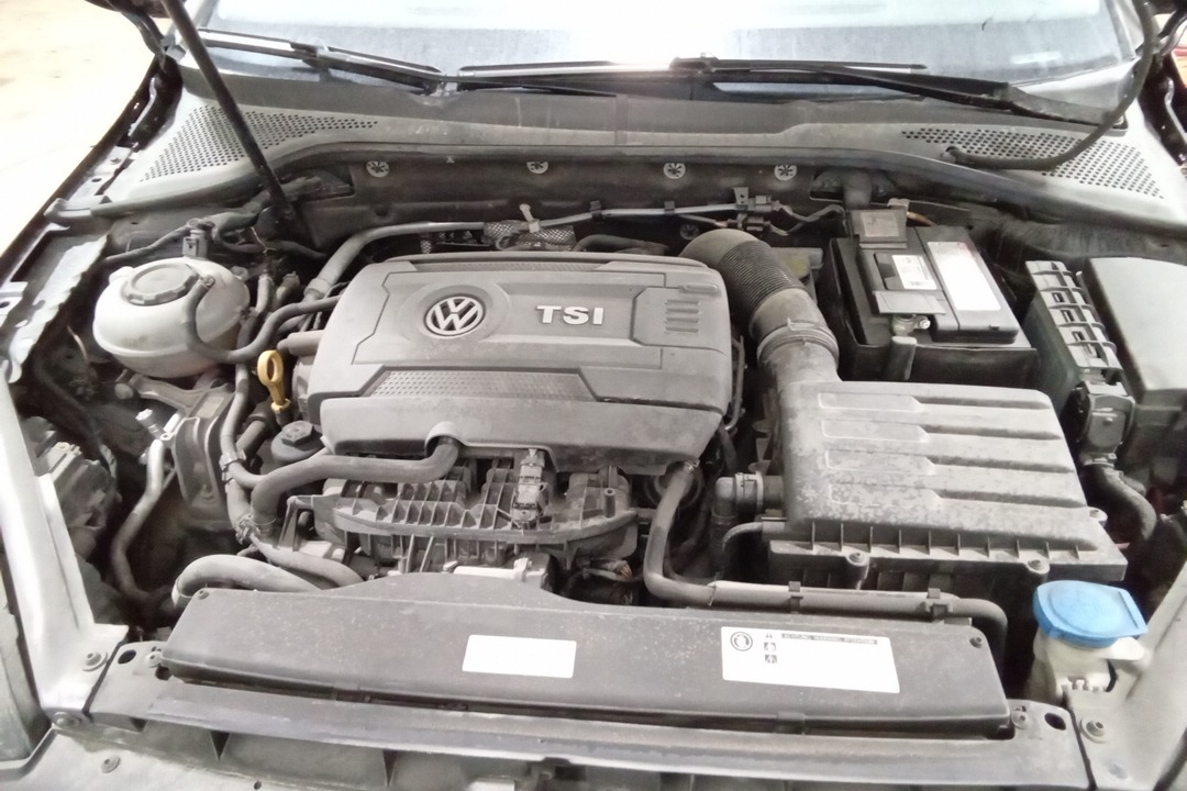 GASOLINE 1.8L (VIN 1 5TH DIGIT) ENGINE ID CXBB CRANKS