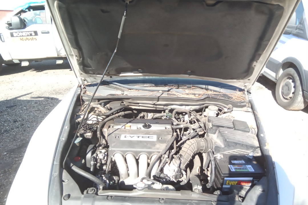 2.4 AUTO FWD 2.4L VIN 7 (6TH DIGIT)