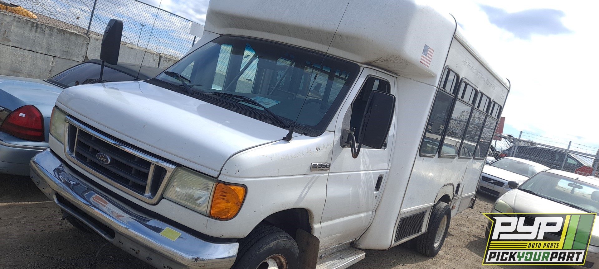 2007 FORD E-350 ECONOLINE available for parts