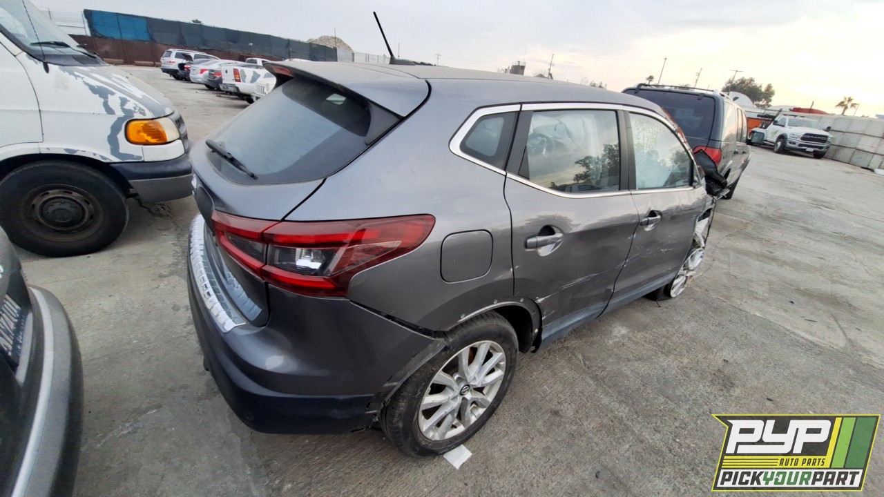 2020 NISSAN ROGUE SPORT partes disponibles