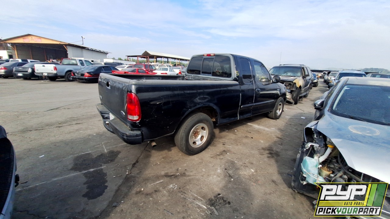 2000 FORD F-150 available for parts
