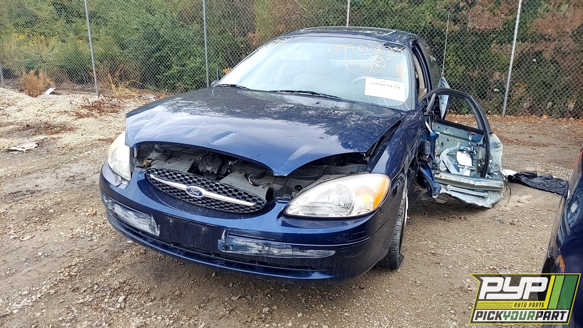 2000 FORD TAURUS available for parts