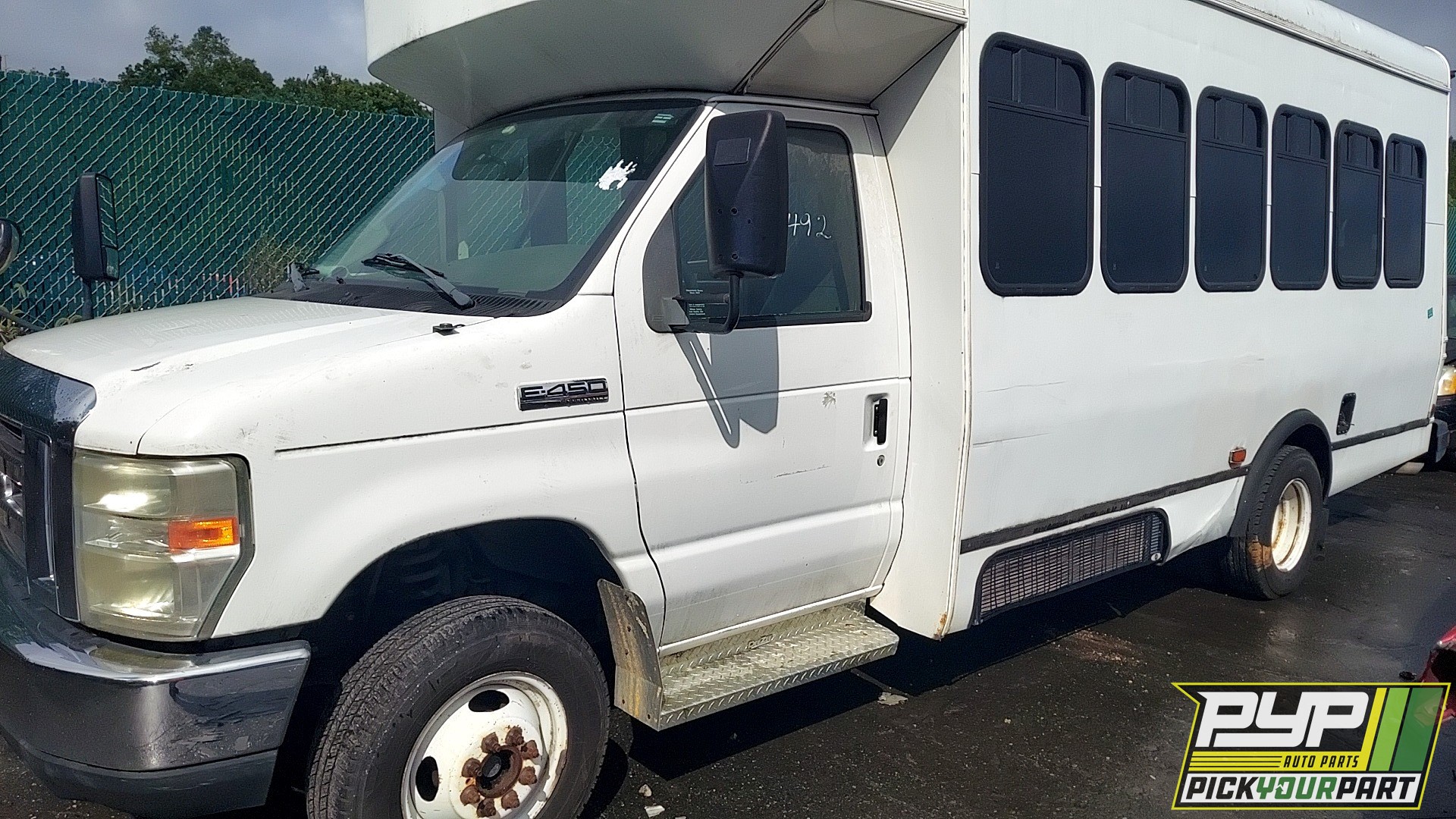 2008 FORD E-450 SUPER DUTY available for parts