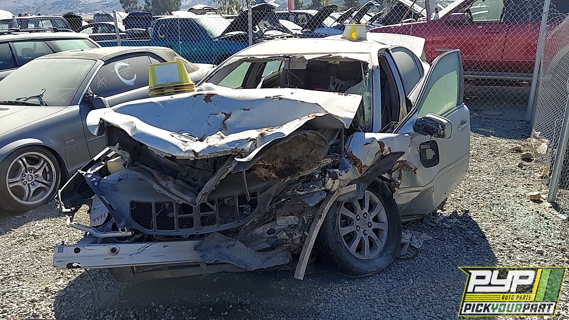 2003 LEXUS ES300 partes disponibles