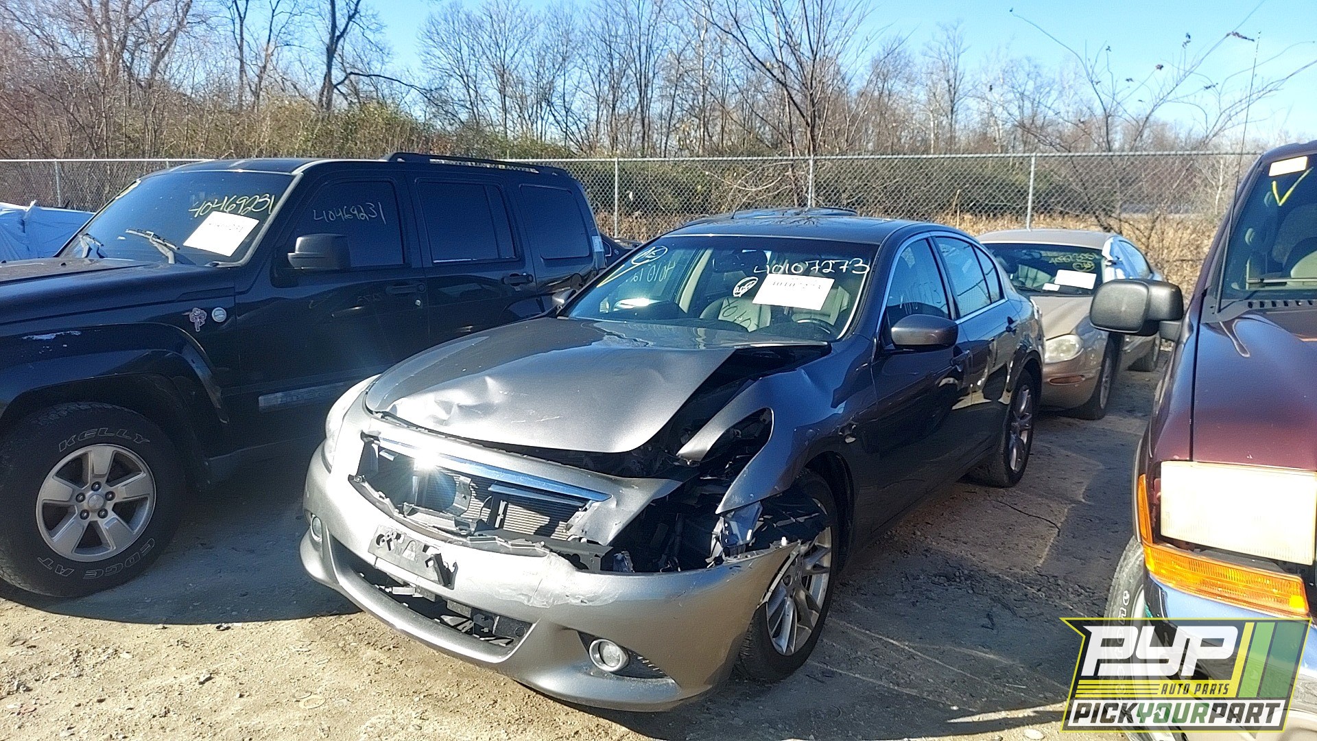 2011 INFINITI G37 available for parts