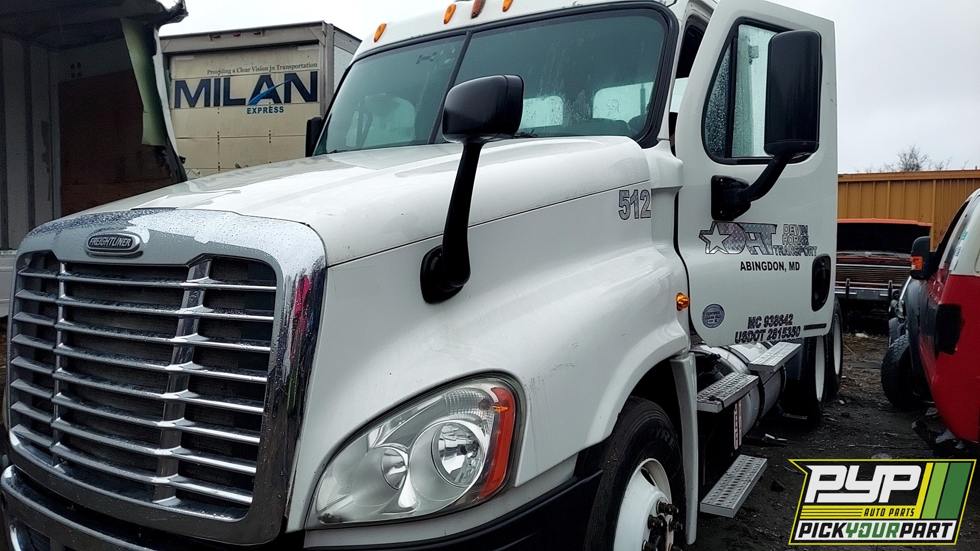 2012 FREIGHTLINER CASCADIA available for parts