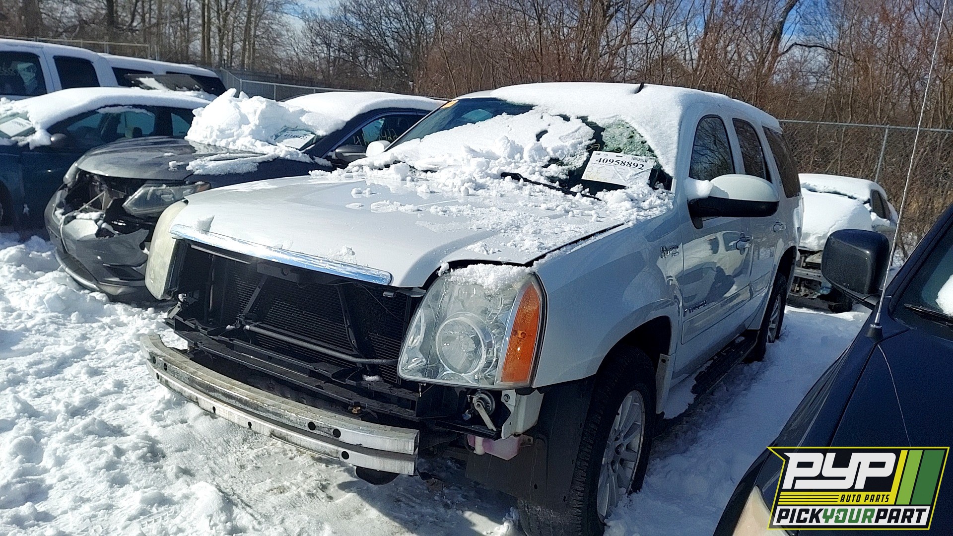 2009 GMC YUKON available for parts