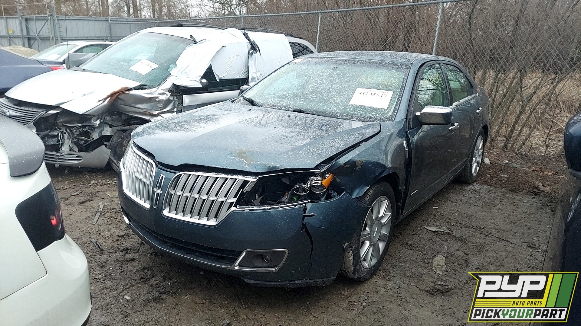 2011 LINCOLN MKZ available for parts