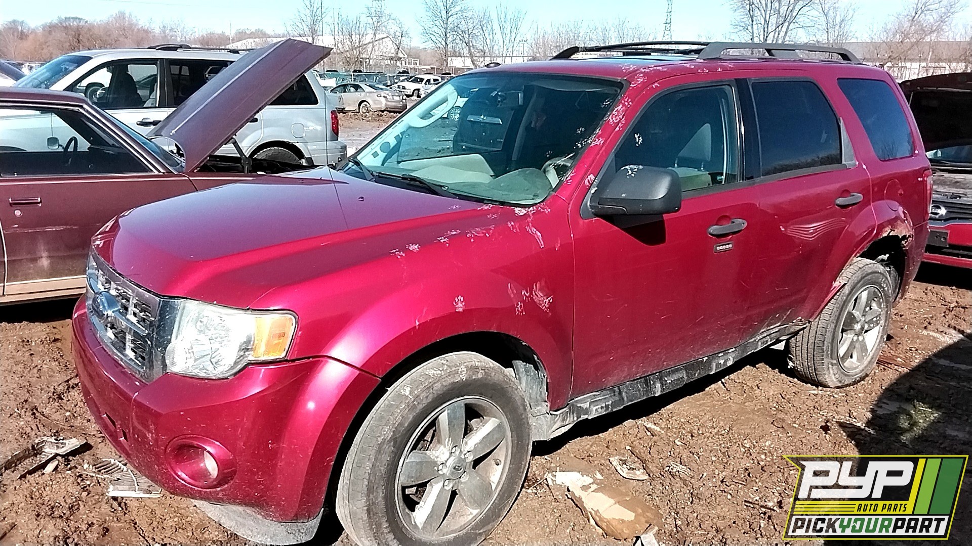 2009 FORD ESCAPE available for parts