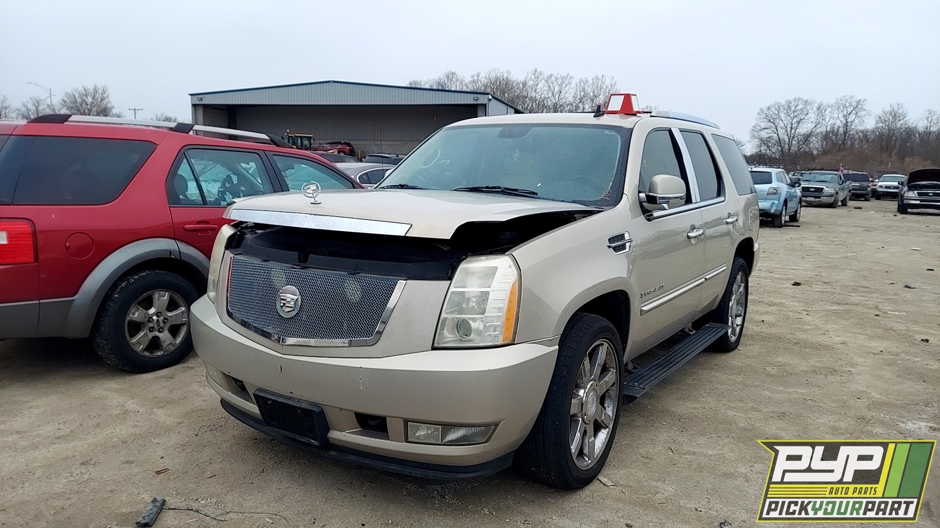 2008 CADILLAC ESCALADE available for parts