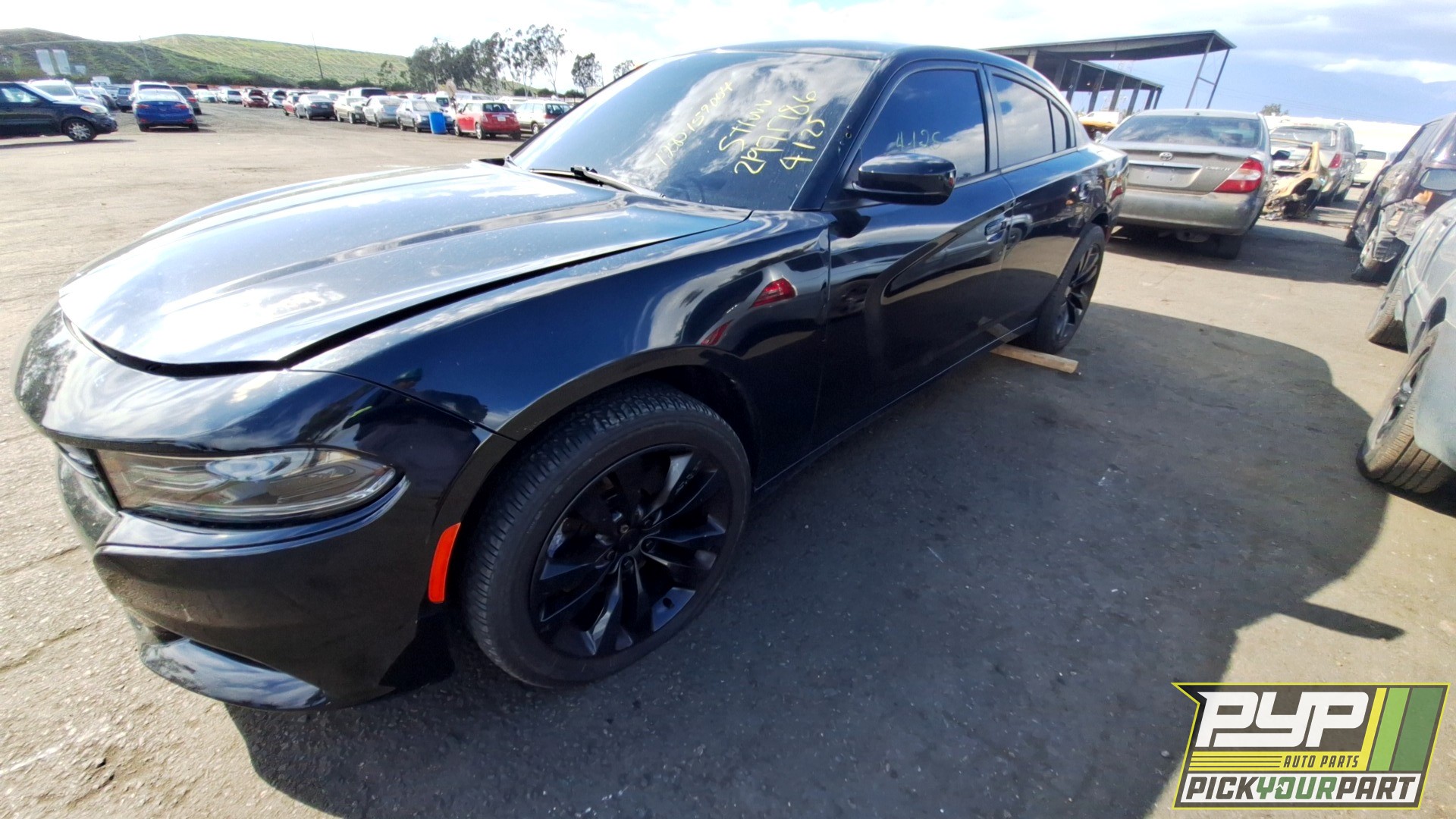 2016 DODGE CHARGER partes disponibles