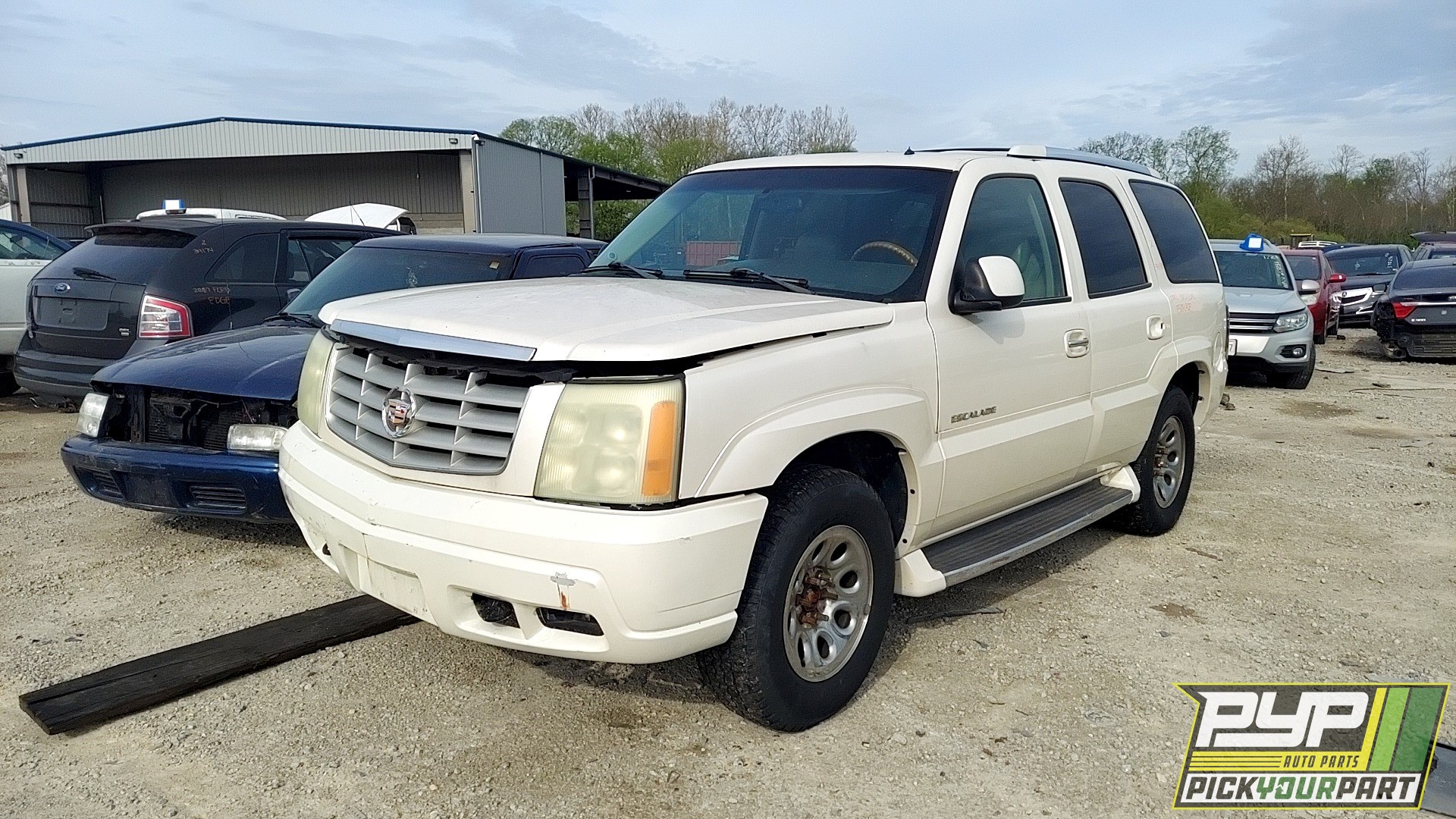 2002 CADILLAC ESCALADE available for parts