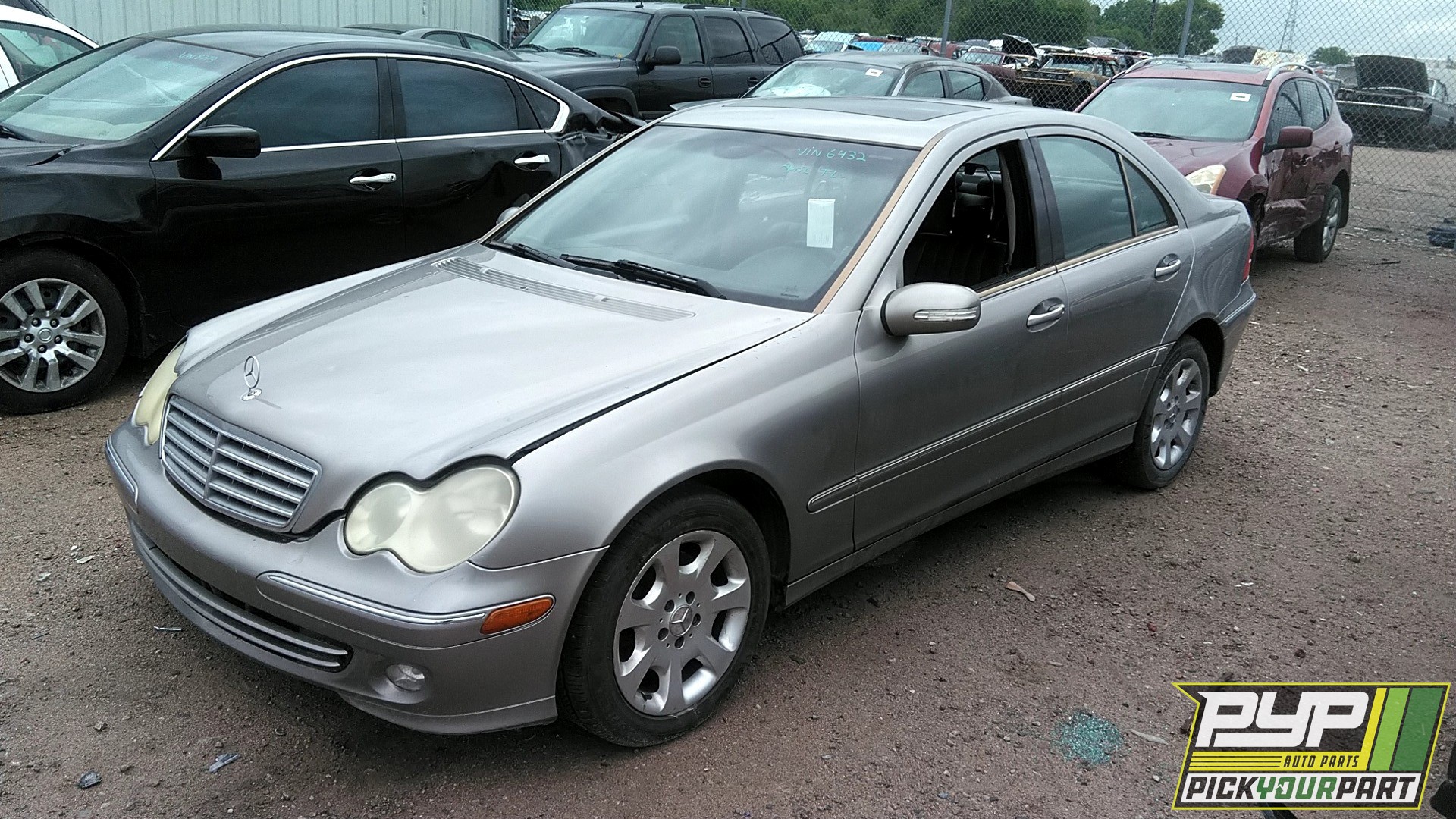 2005 MERCEDES-BENZ C240 partes disponibles