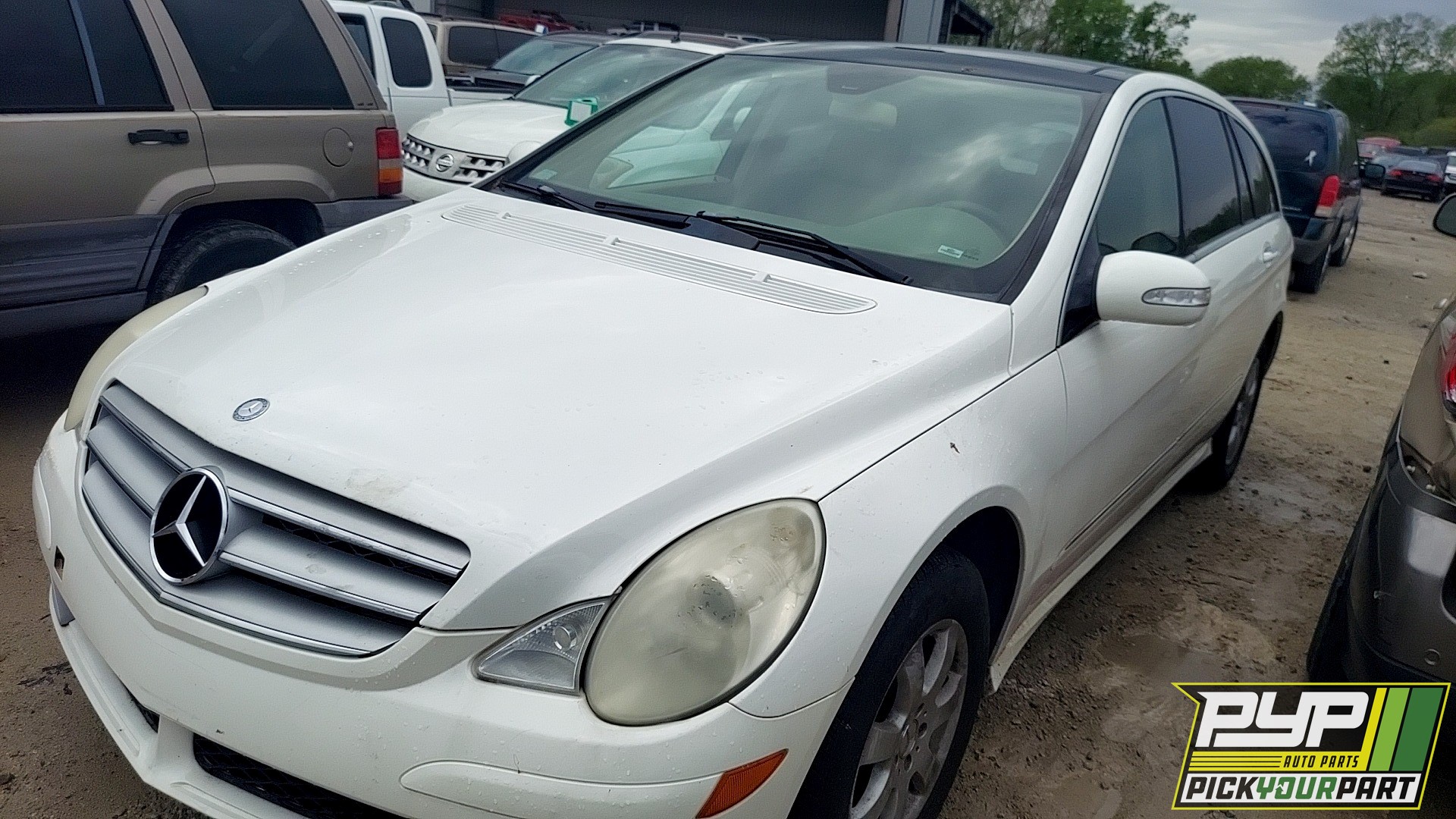 2007 MERCEDES-BENZ R350 available for parts