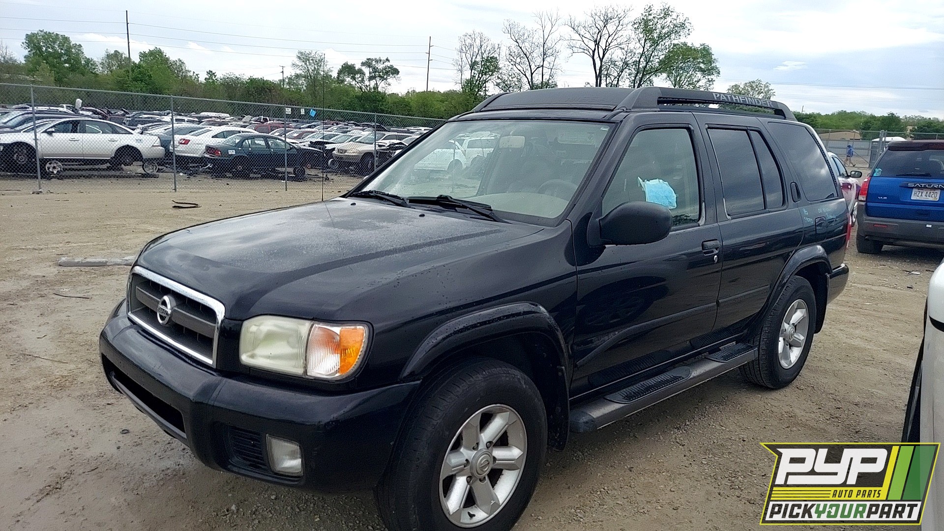 2004 NISSAN PATHFINDER available for parts