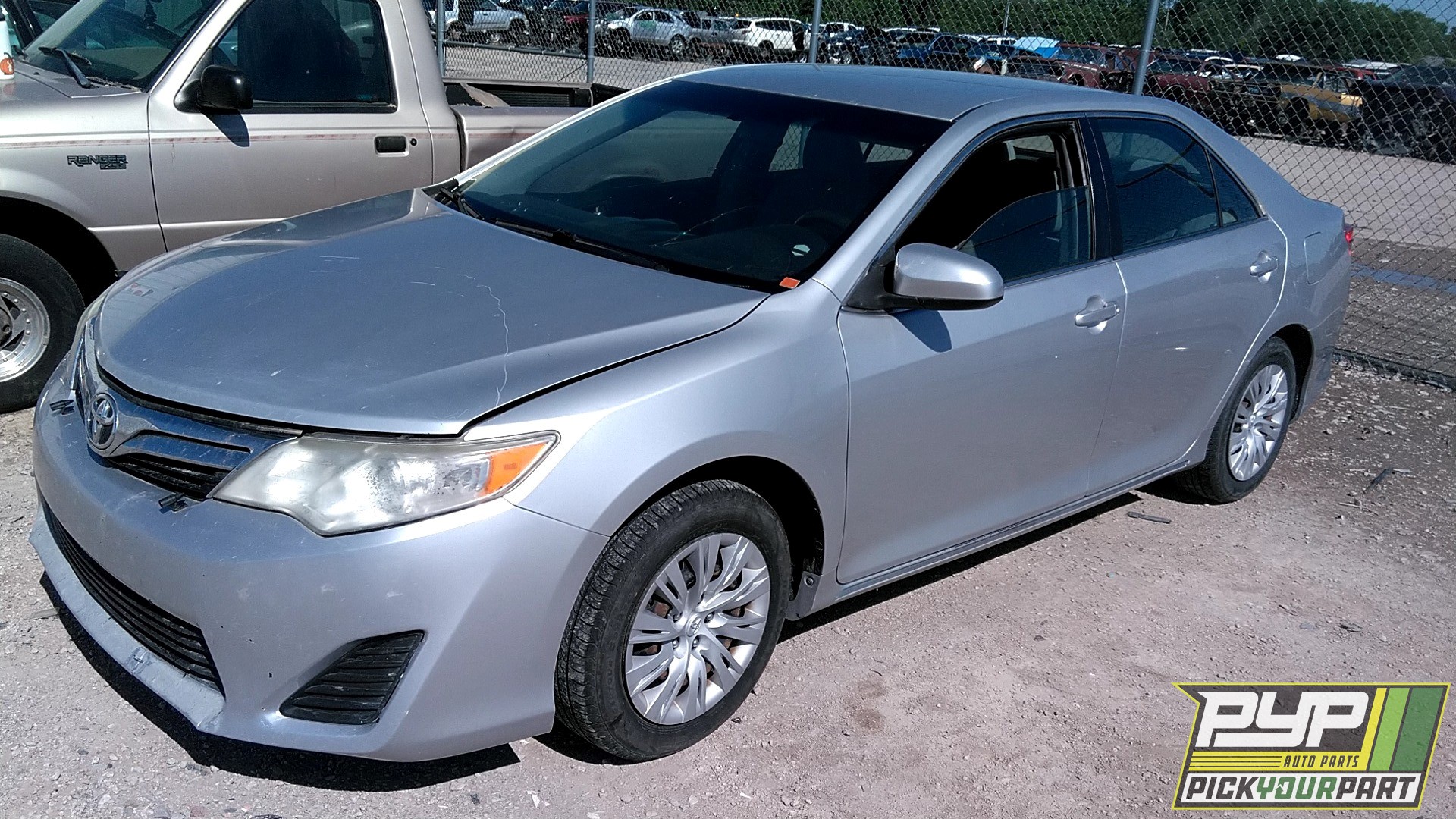 2012 TOYOTA CAMRY partes disponibles