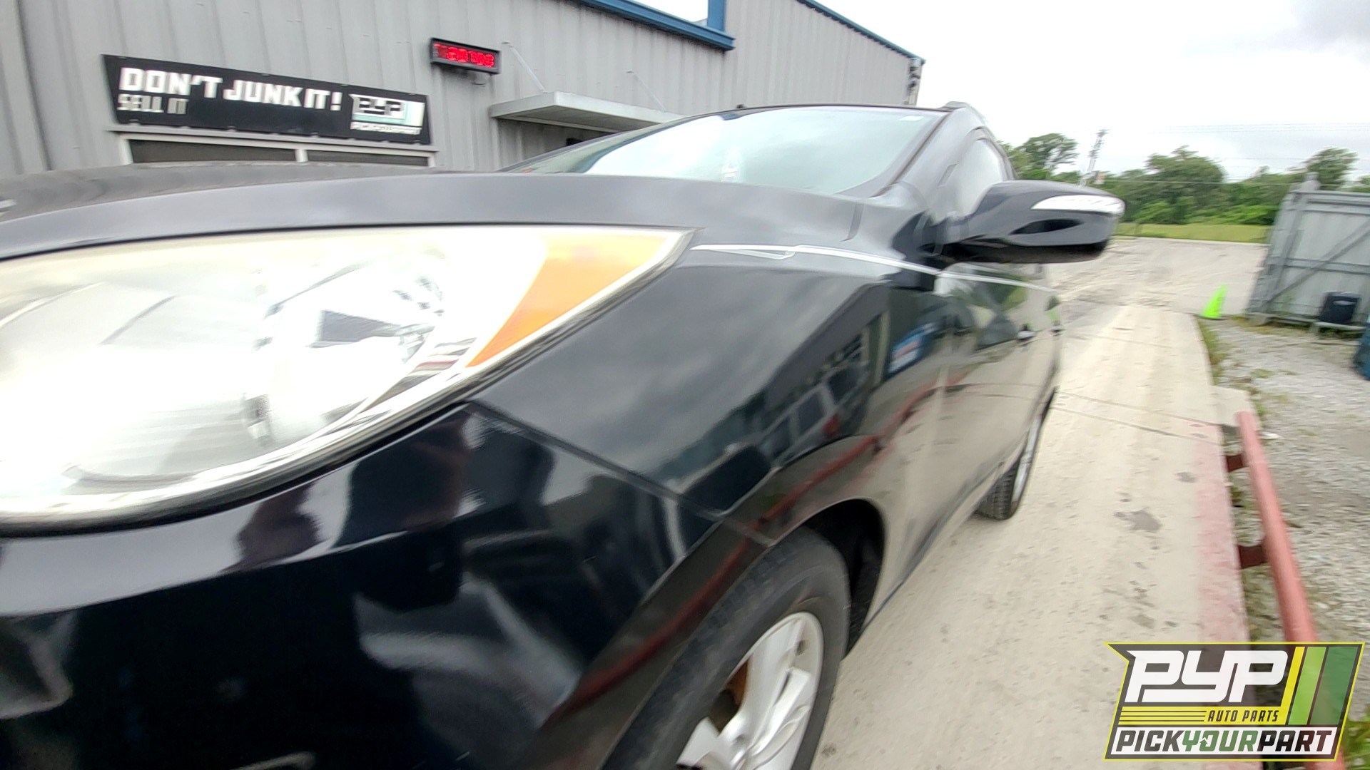 2012 HYUNDAI TUCSON available for parts