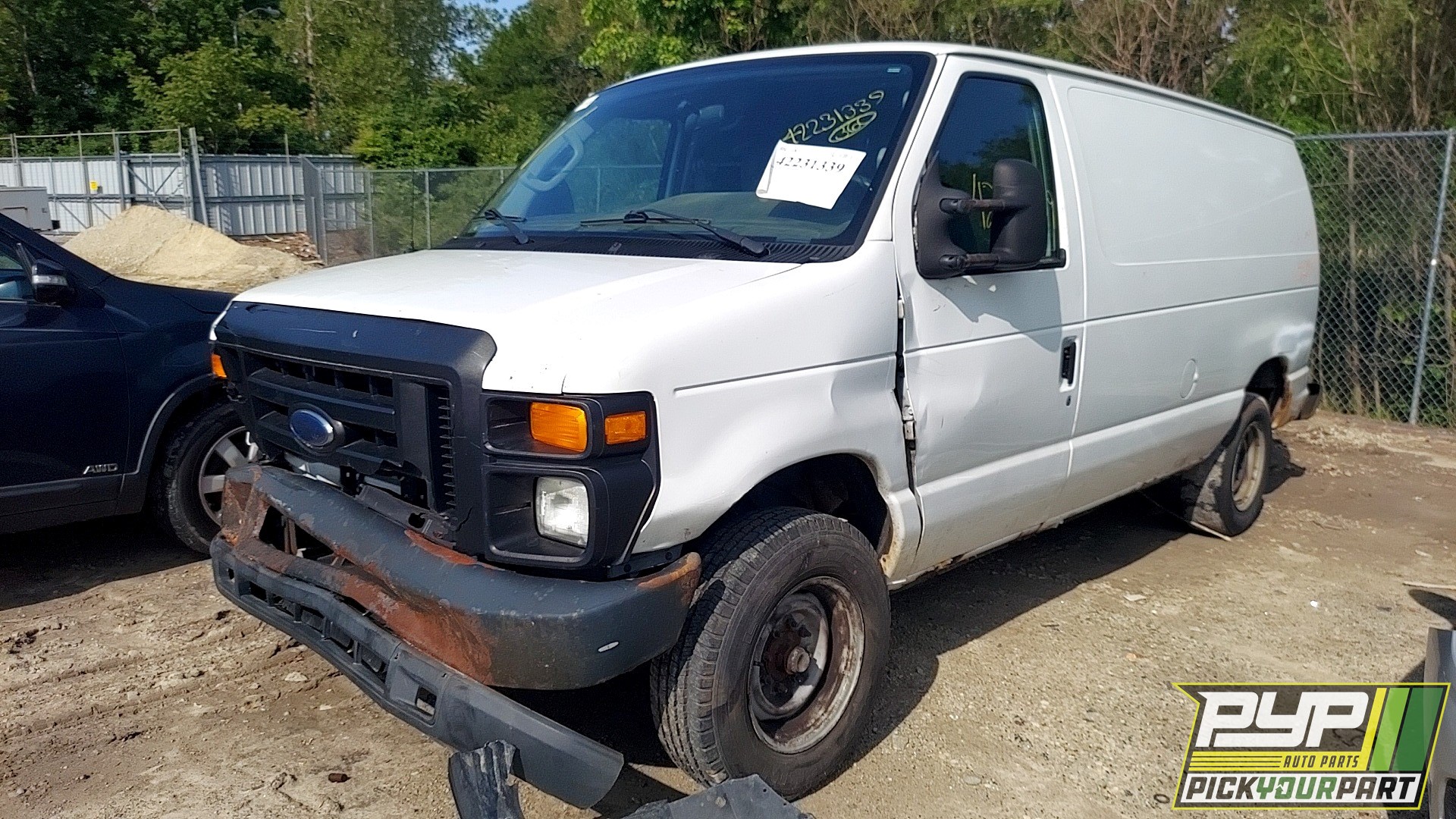 2010 FORD E-150 available for parts