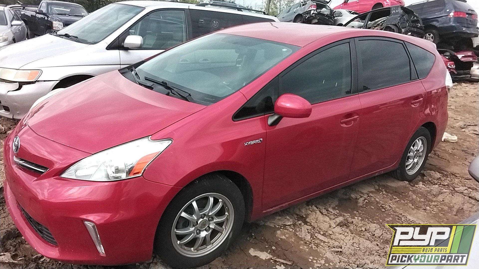 2013 TOYOTA PRIUS V partes disponibles