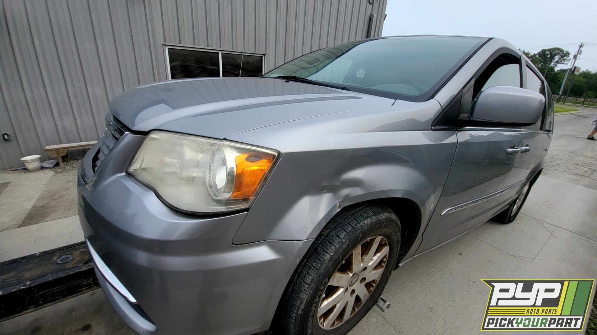 2013 CHRYSLER TOWN & COUNTRY partes disponibles