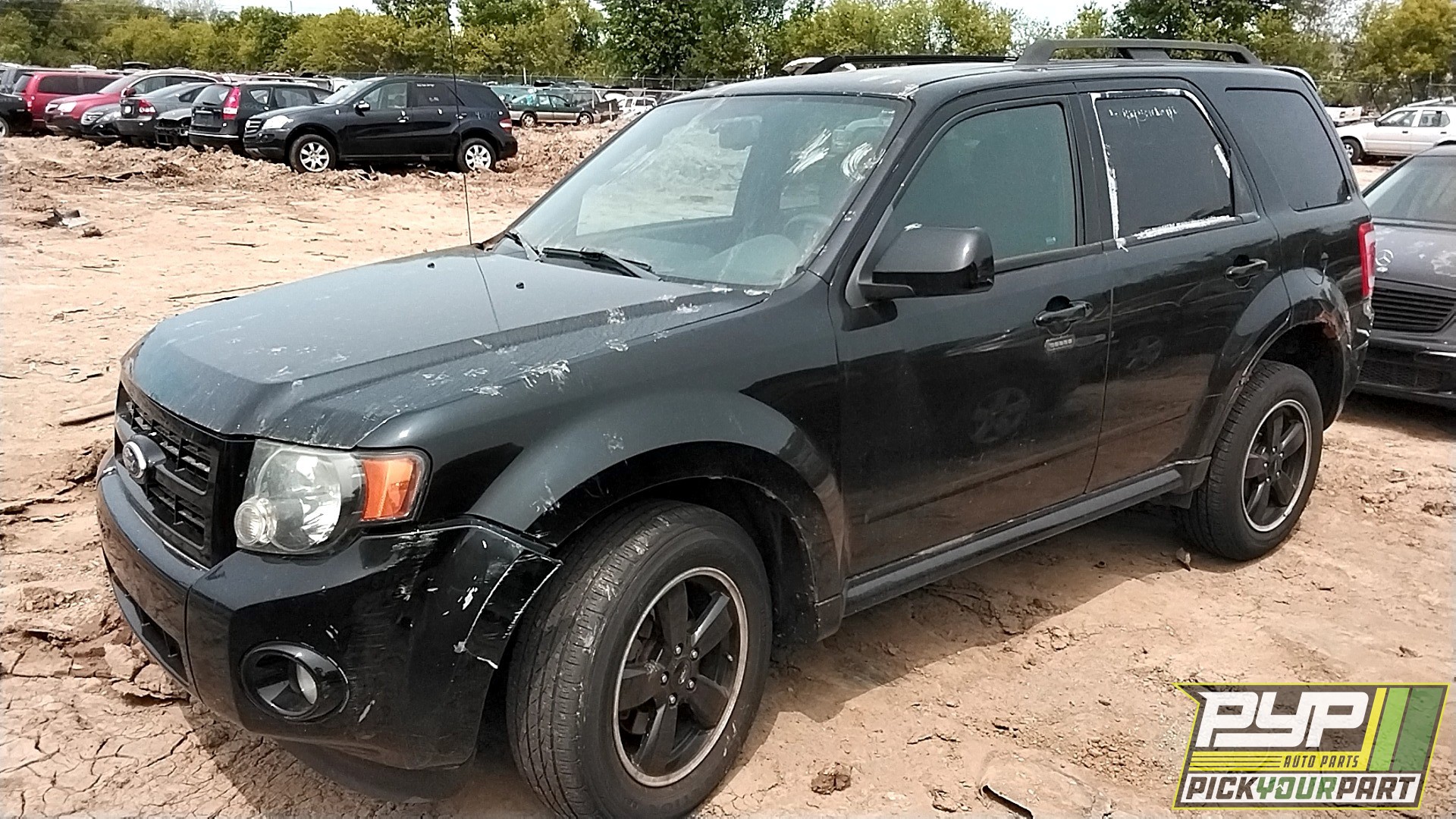 2010 FORD ESCAPE available for parts