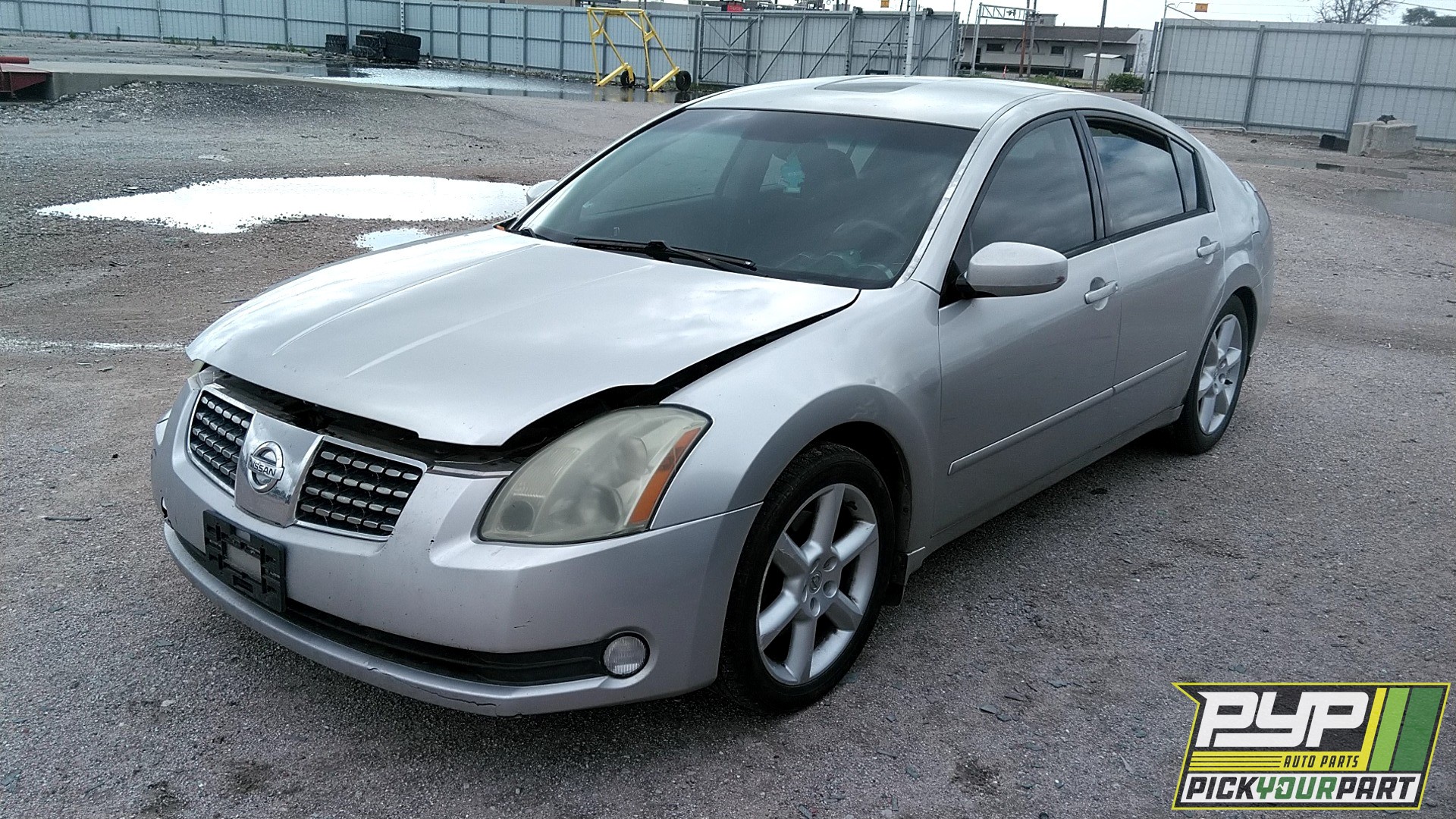 2005 NISSAN MAXIMA available for parts
