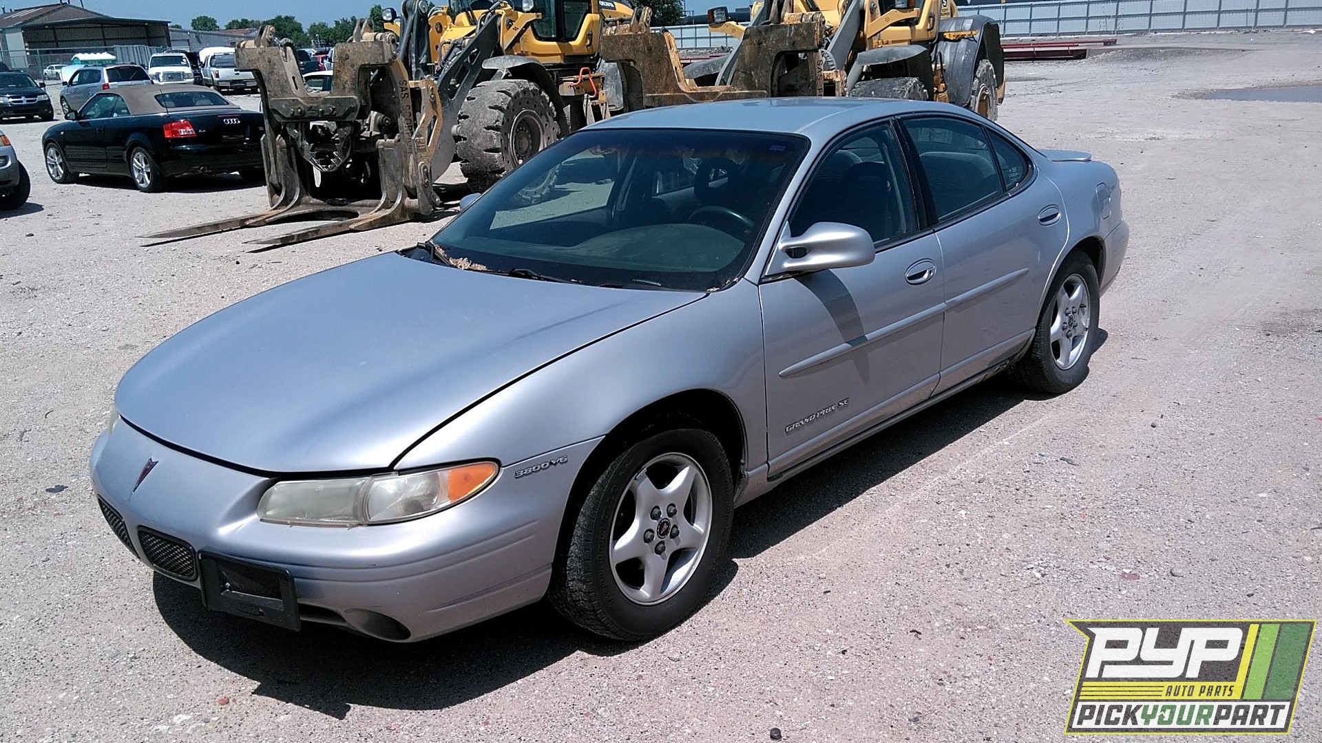 2000 PONTIAC GRAND PRIX available for parts