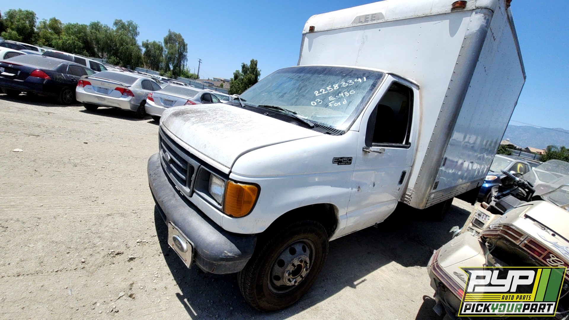 2003 FORD E-450 SUPER DUTY available for parts