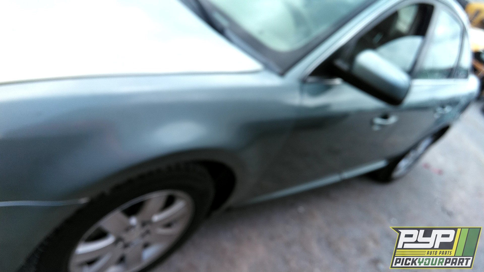 2006 FORD FIVE HUNDRED available for parts