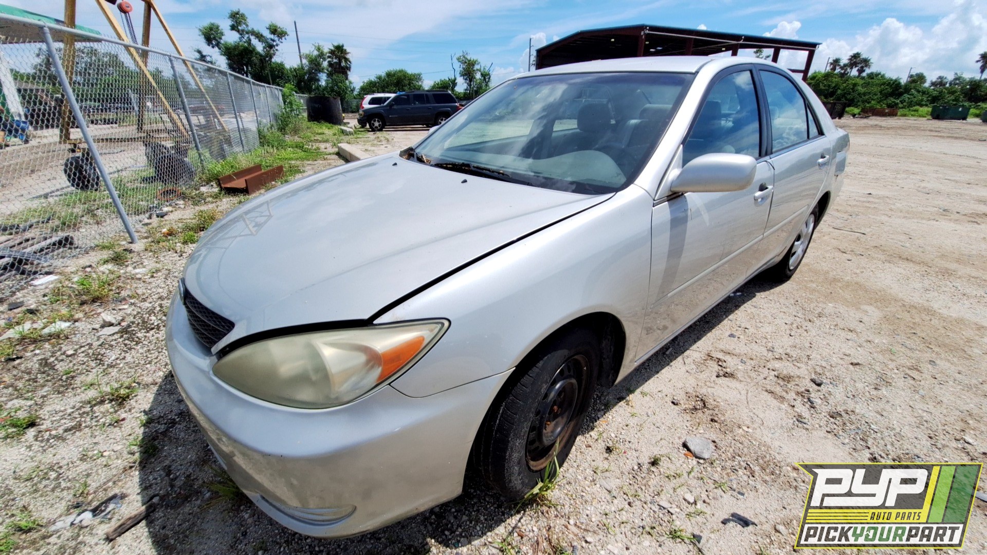 2004 TOYOTA CAMRY available for parts