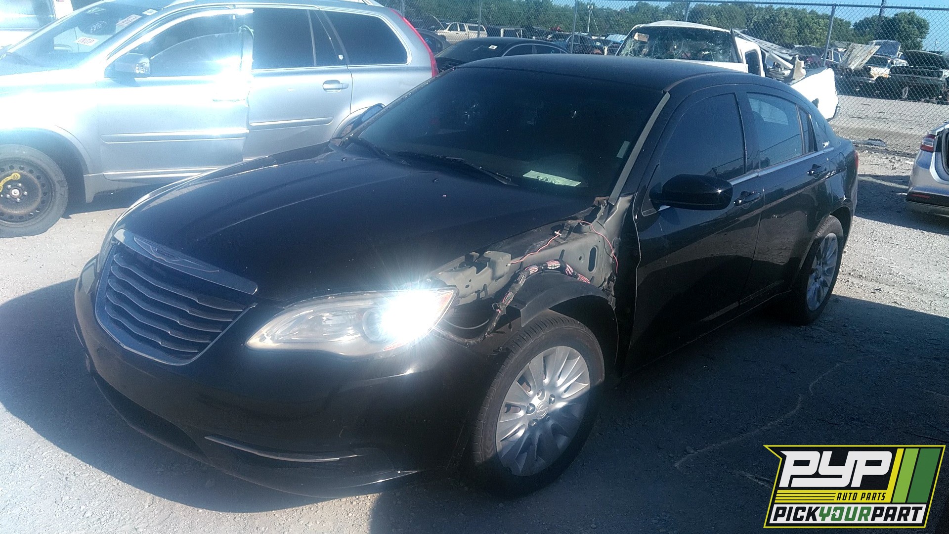 2014 CHRYSLER 200 partes disponibles