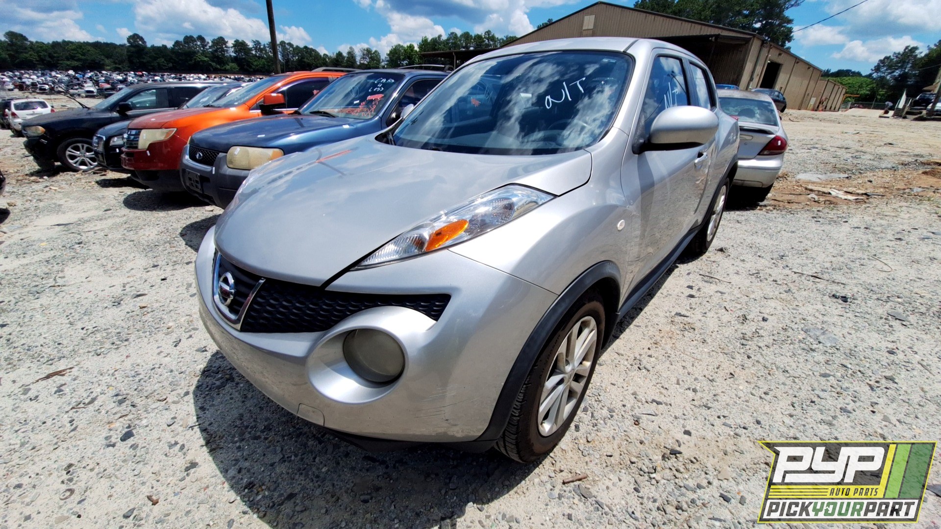 2011 NISSAN JUKE partes disponibles