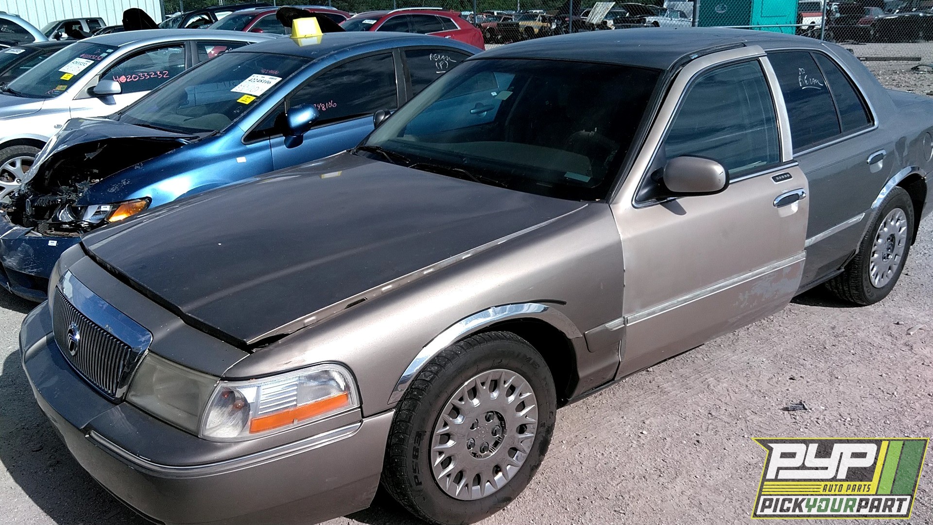 2004 MERCURY GRAND MARQUIS available for parts