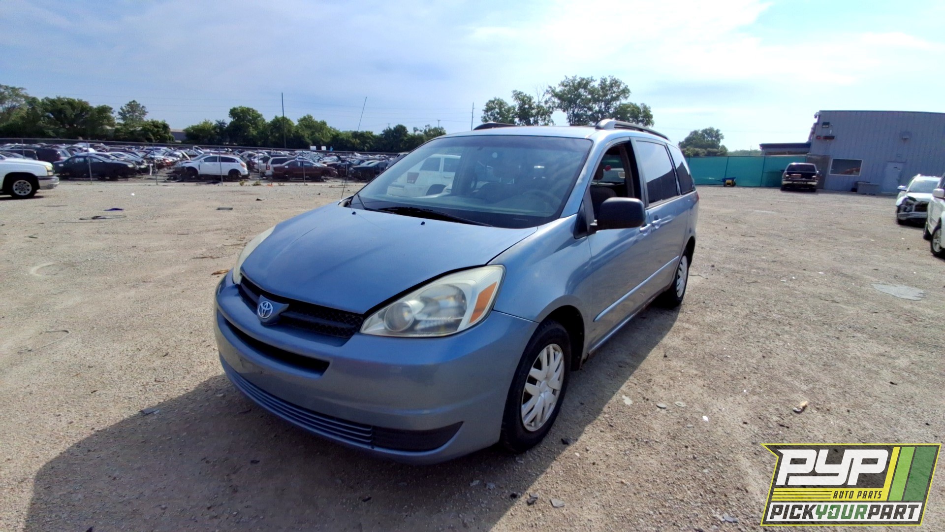 2004 TOYOTA SIENNA partes disponibles