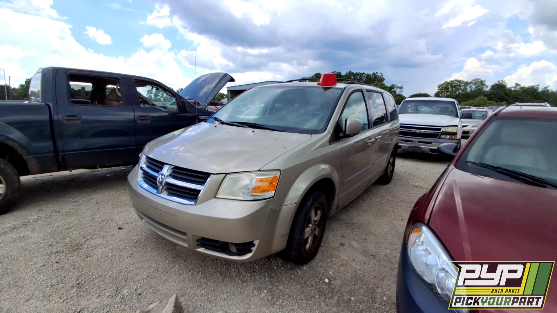 2009 DODGE GRAND CARAVAN available for parts