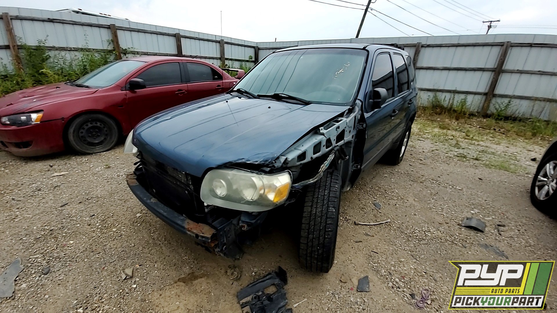 2005 FORD ESCAPE available for parts