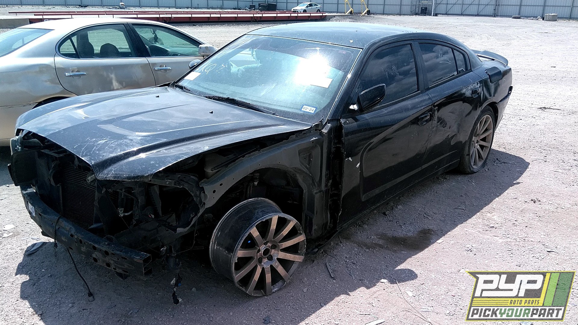 2013 DODGE CHARGER partes disponibles