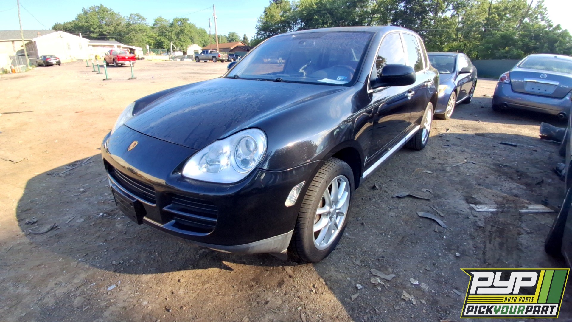 2004 PORSCHE CAYENNE available for parts