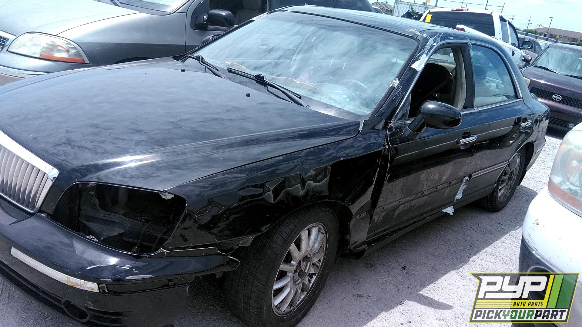 2004 HYUNDAI XG350 available for parts