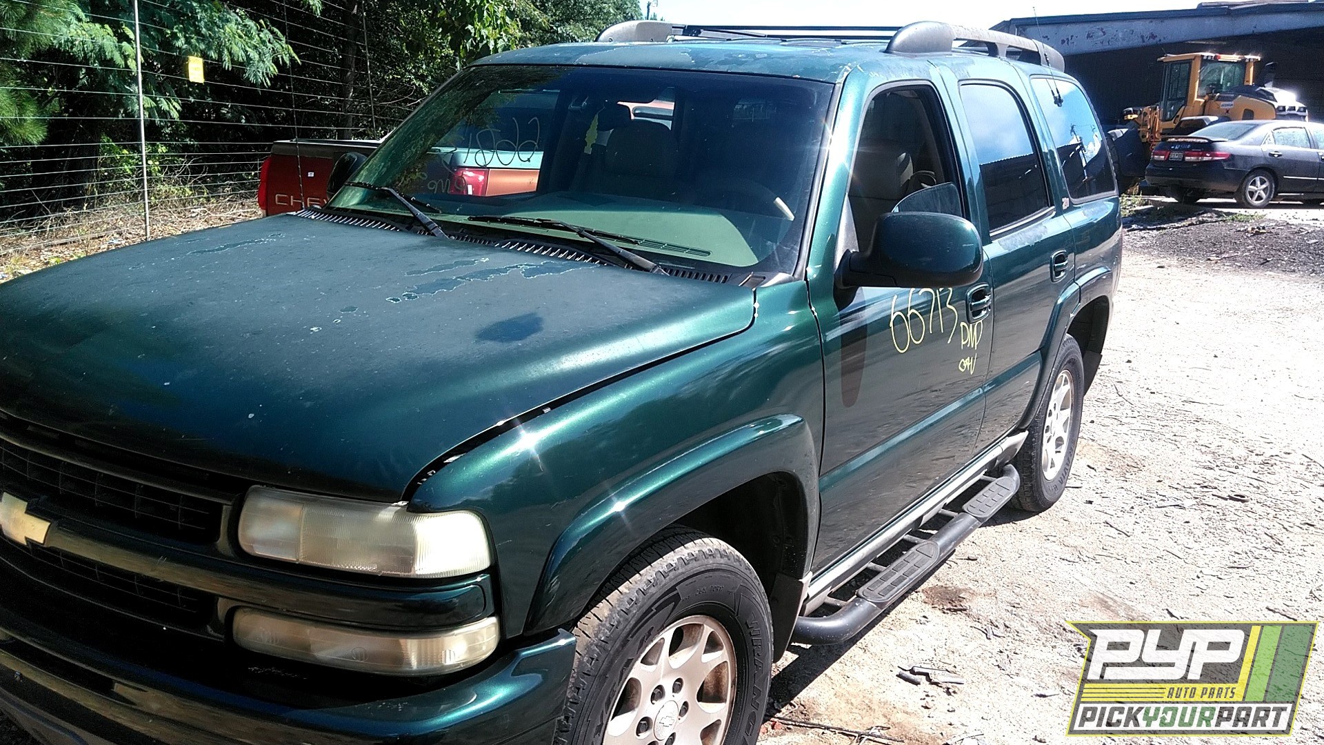 2001 CHEVROLET TAHOE available for parts