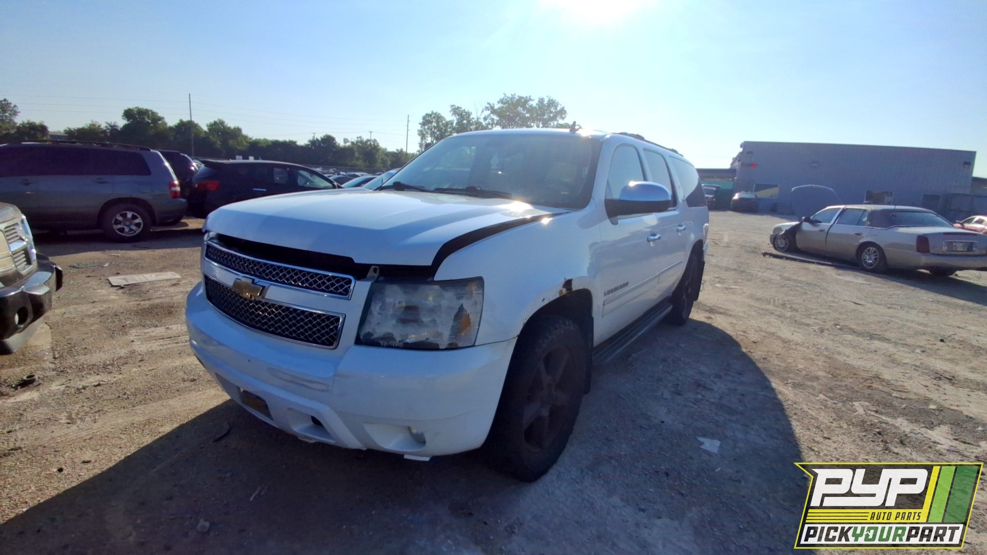 2011 CHEVROLET SUBURBAN 1500 partes disponibles