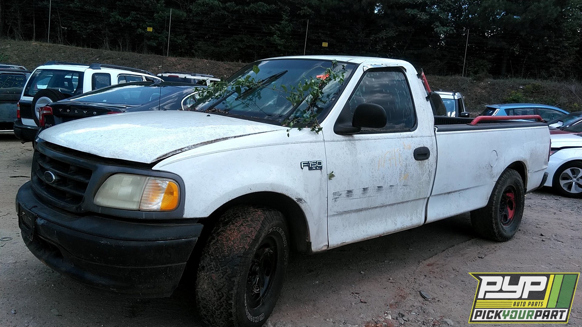 2002 FORD F-150 available for parts
