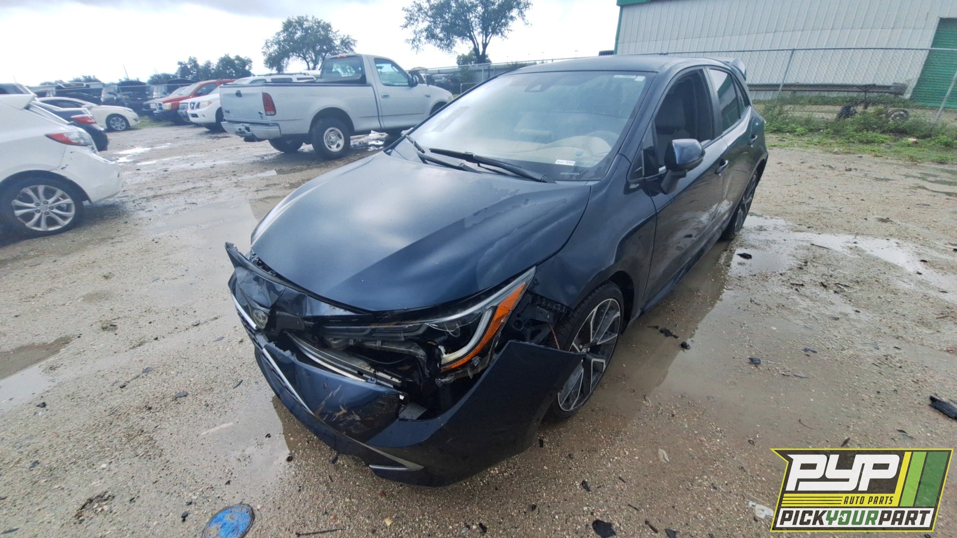 2019 TOYOTA COROLLA partes disponibles