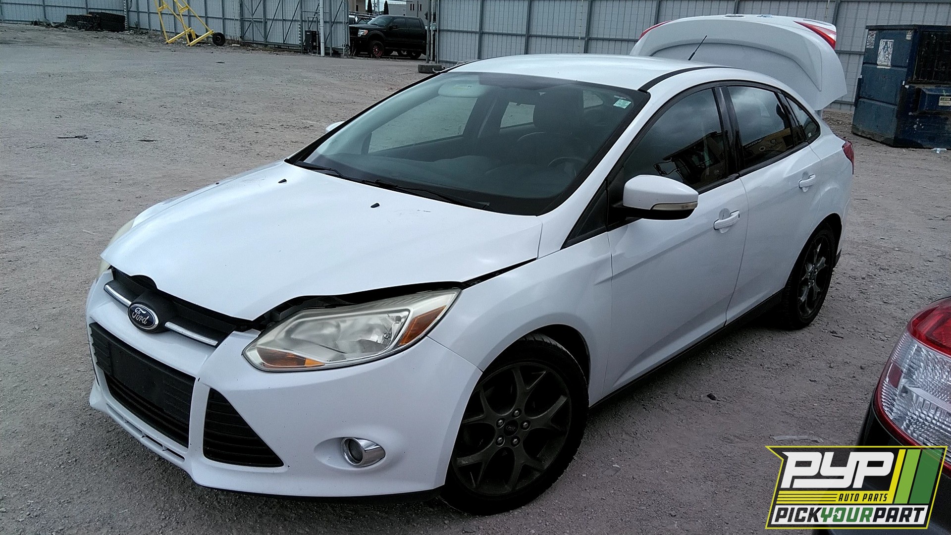 2014 FORD FOCUS available for parts