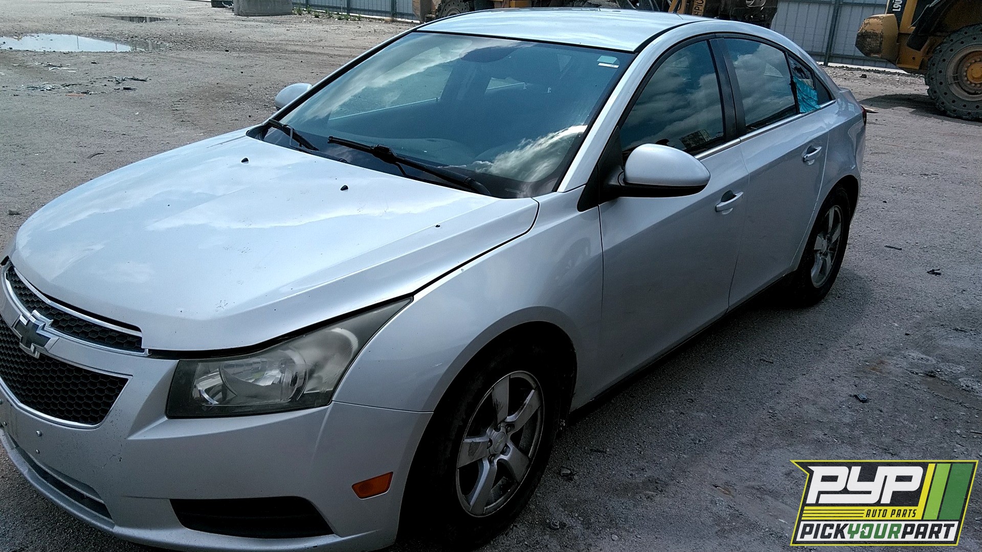 2014 CHEVROLET CRUZE available for parts