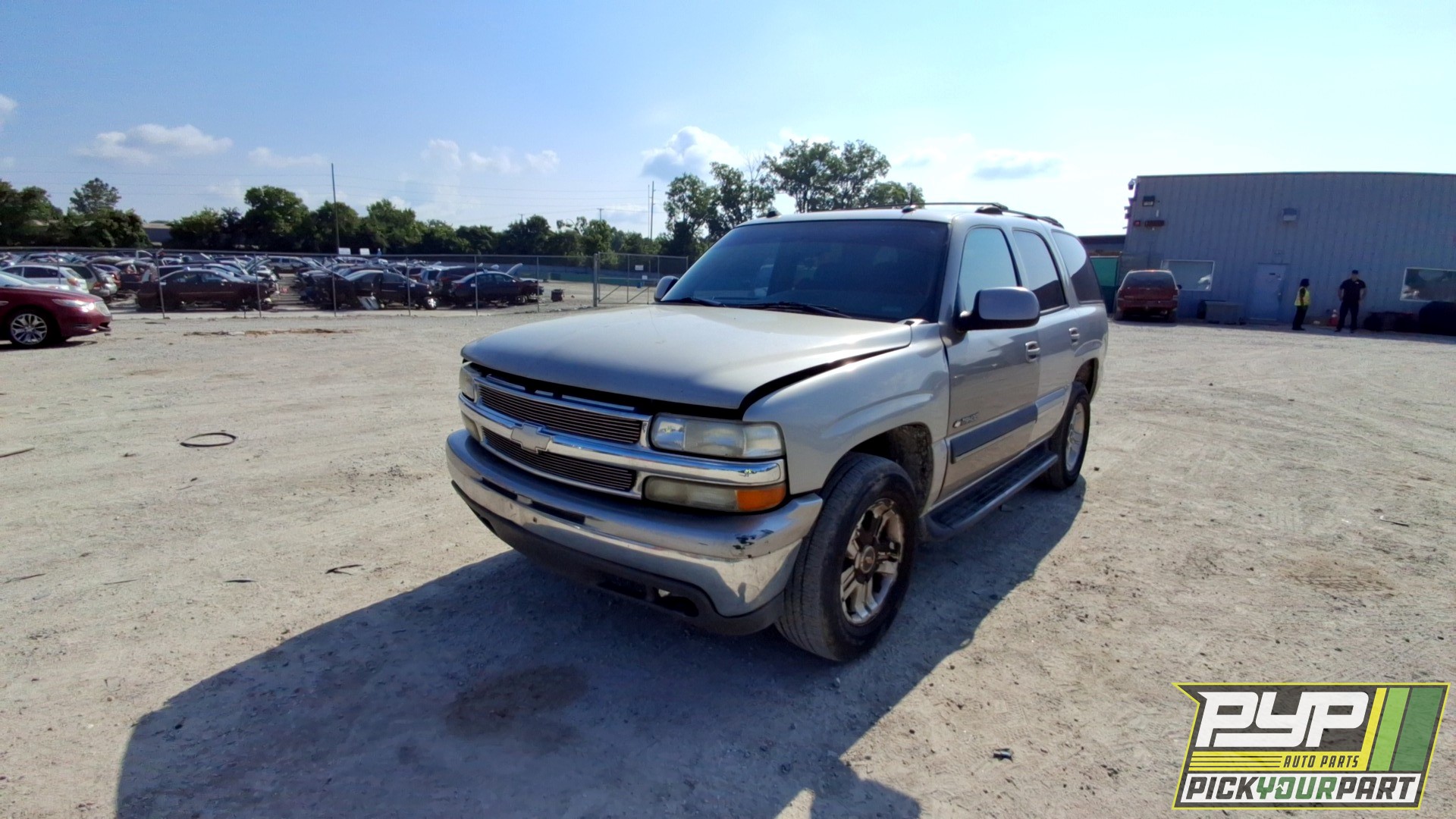 2004 CHEVROLET TAHOE partes disponibles
