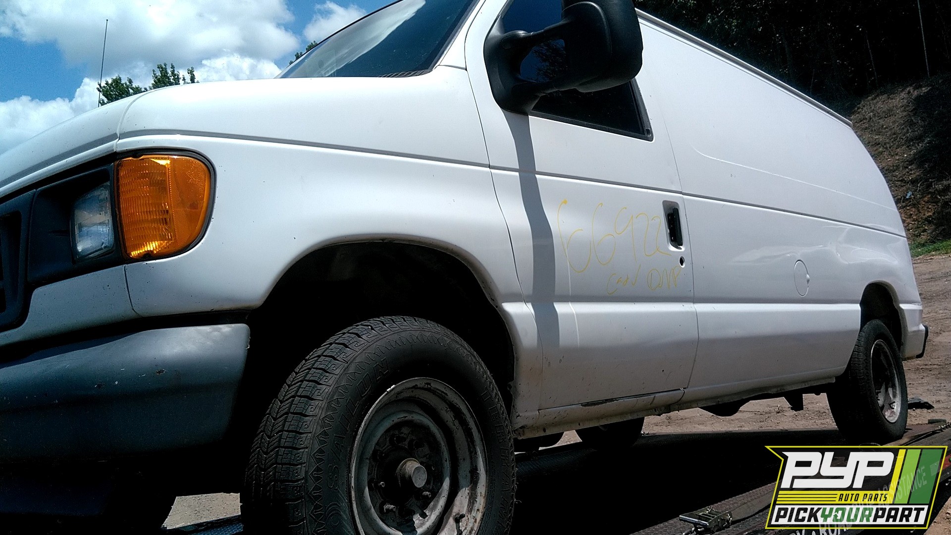 2007 FORD E-150 available for parts